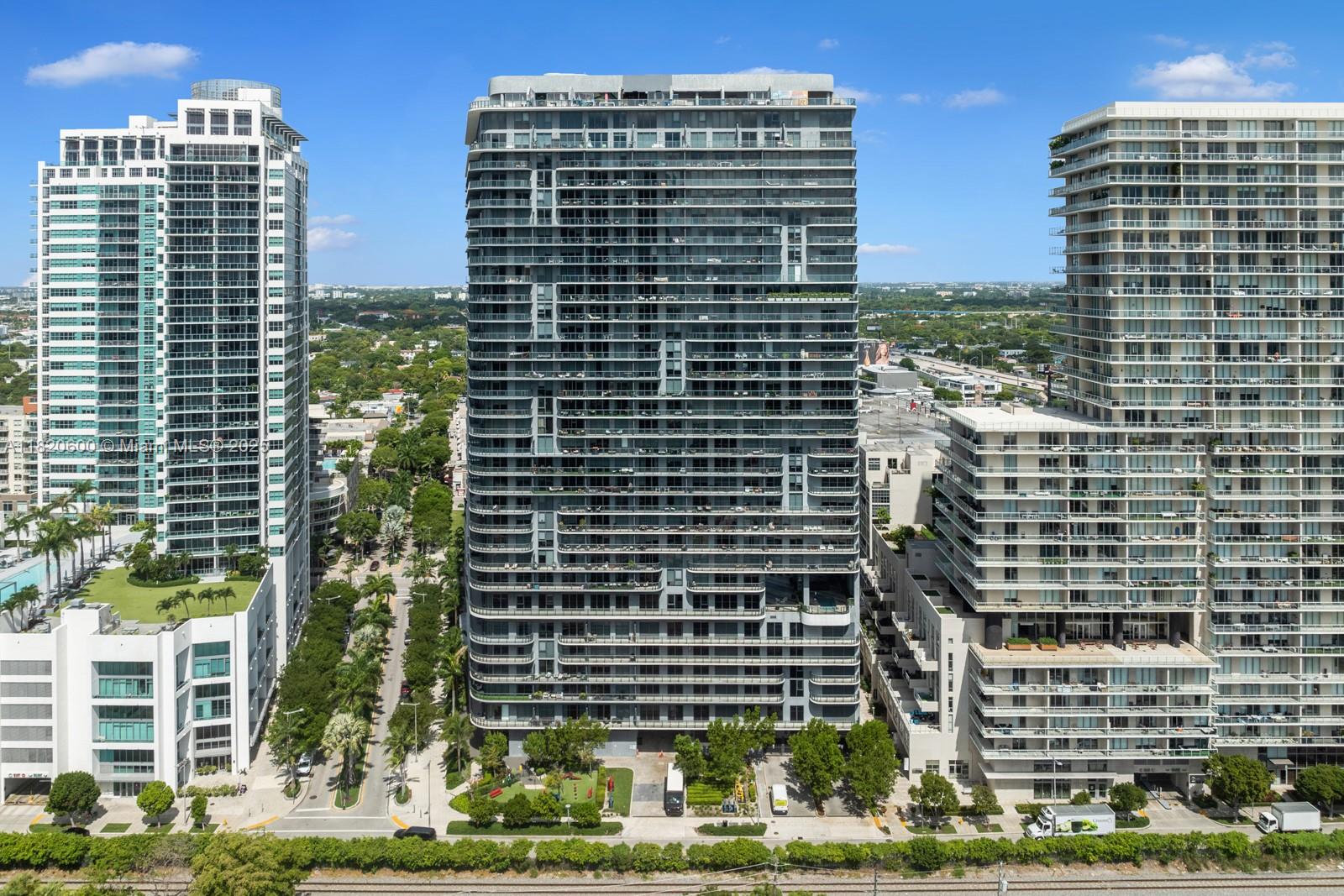 3401 MIDTOWN CONDO - Residential Lease