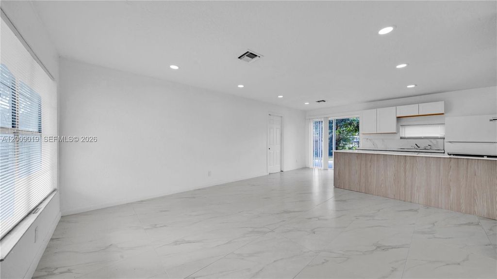Photo of 4285 SW 48th Ct #4285, Dania Beach, FL 33314 (MLS # A12009019)