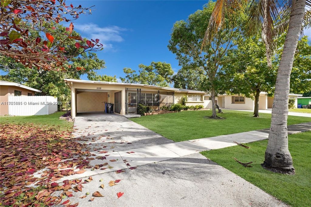 Photo of 1028 Long Island Ave, Fort Lauderdale, FL 33312 (MLS # A11765881)