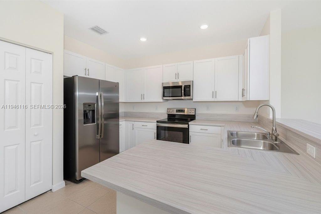 AQUABELLA NORTH REPLAT - Residential