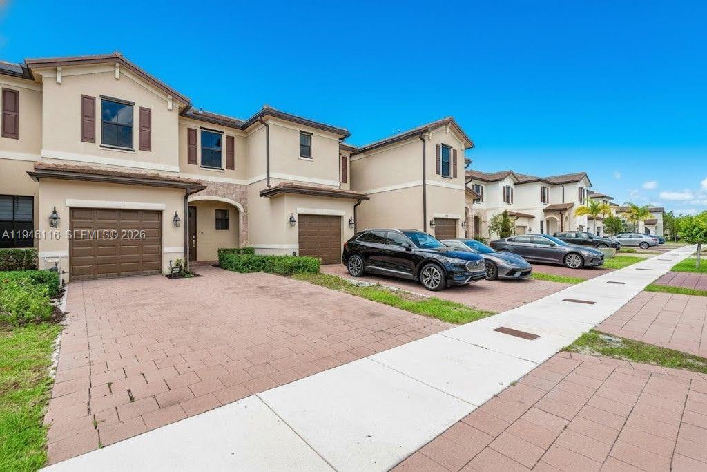 AQUABELLA NORTH REPLAT - Residential