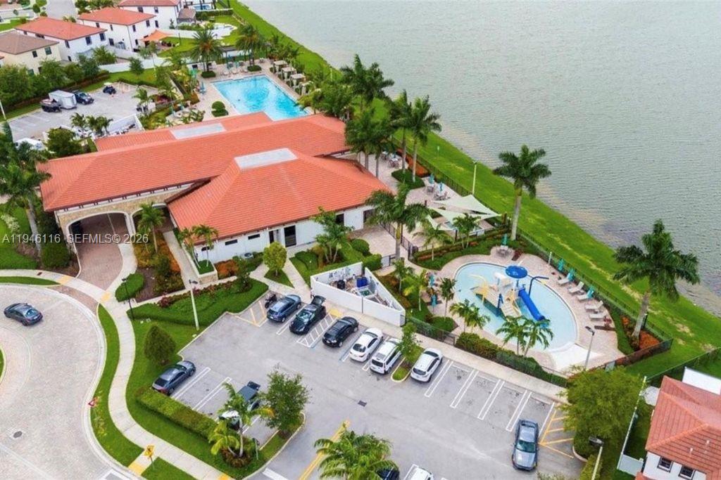 AQUABELLA NORTH REPLAT - Residential