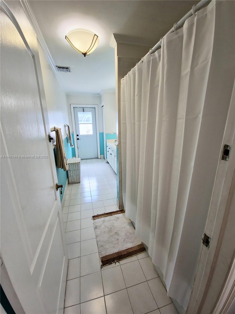 HIGHLANDS AT KENDALL 1ST - Residential