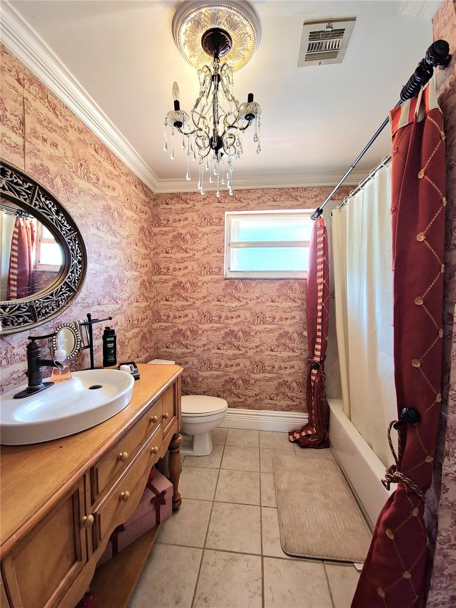 HIGHLANDS AT KENDALL 1ST - Residential