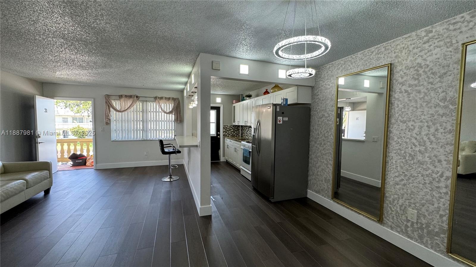 RO-MONT SOUTH CONDO E - Residential