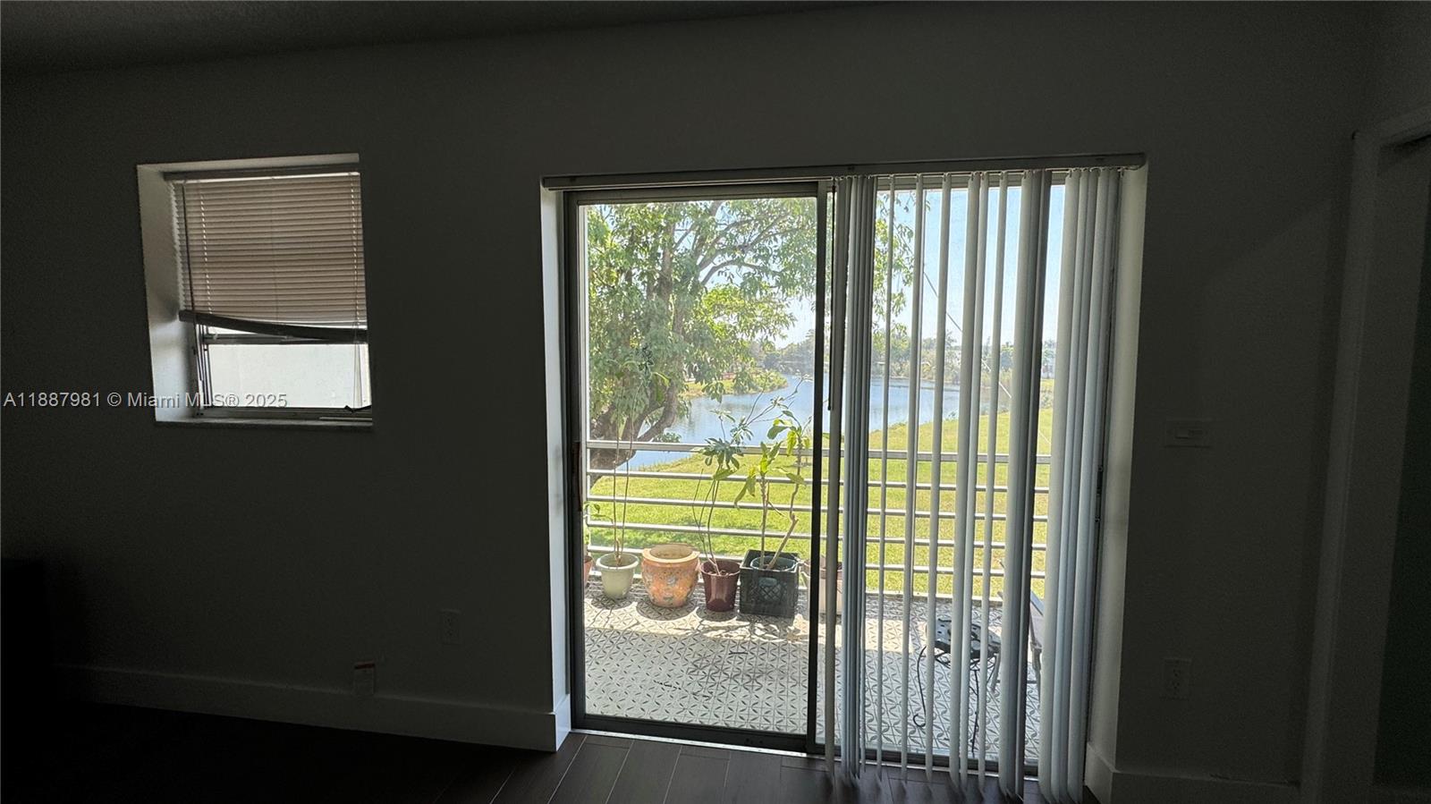 RO-MONT SOUTH CONDO E - Residential