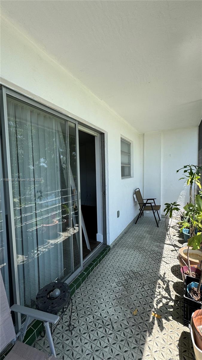 RO-MONT SOUTH CONDO E - Residential