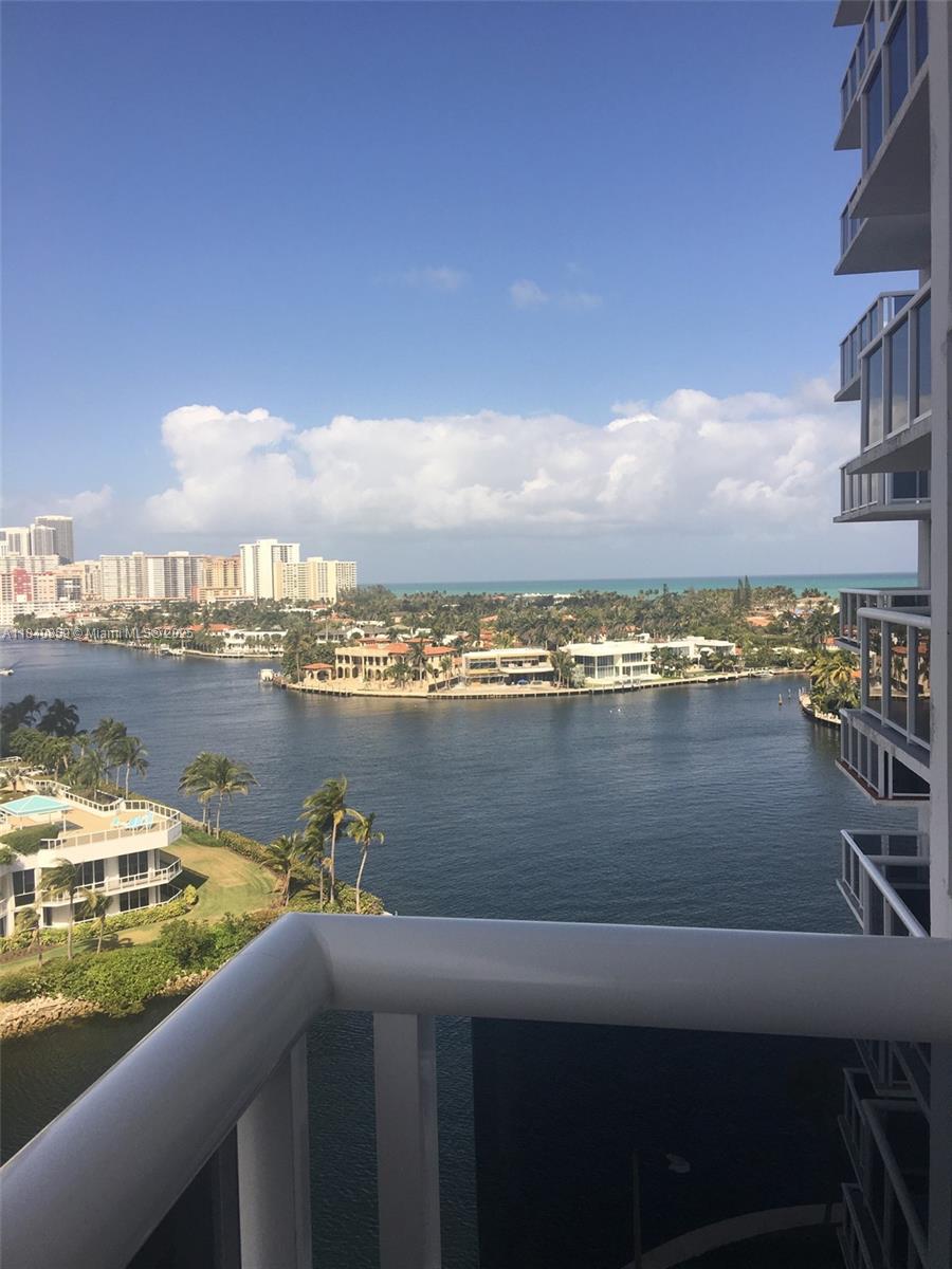 A BEAUTIFULLY UPDATED 2 BEDROOM, 2 BATHROOM CONDO IN THE HEART OF AVENTURA, OFFERING STUNNING WATER VIEWS AND RESORT STYLE LIVING.
ENJOY MORNING COFFEE OR EVENING SUNSETS FROM YOUR PRIVATE LARGE BALCONY OVERLOOKING THE WATER.
LOCATED JUST MINUTES FROM AVENTURA MALL, BEACHES, PARKS, DINING, AND TOP-RATED SCHOOLS. THIS CONDO IS PERFECT FOR ALL YEAR ROUND LIVING.