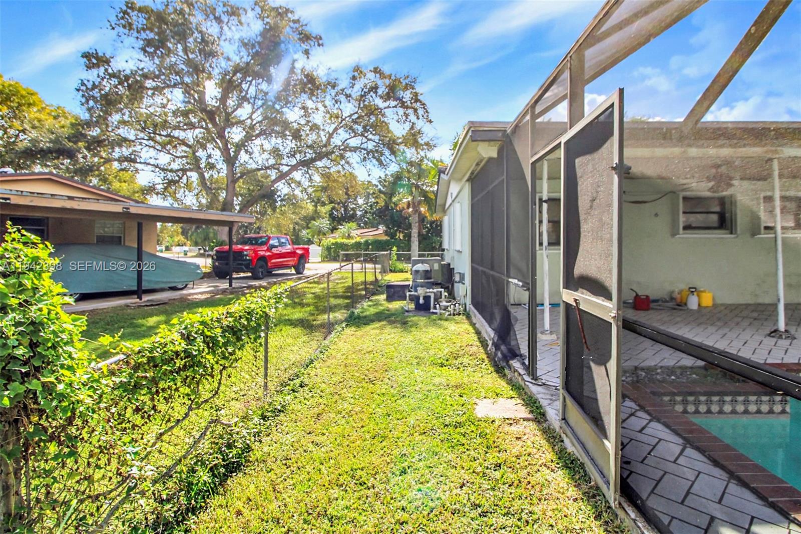 SCHOOL HOUSE SUB - Residential