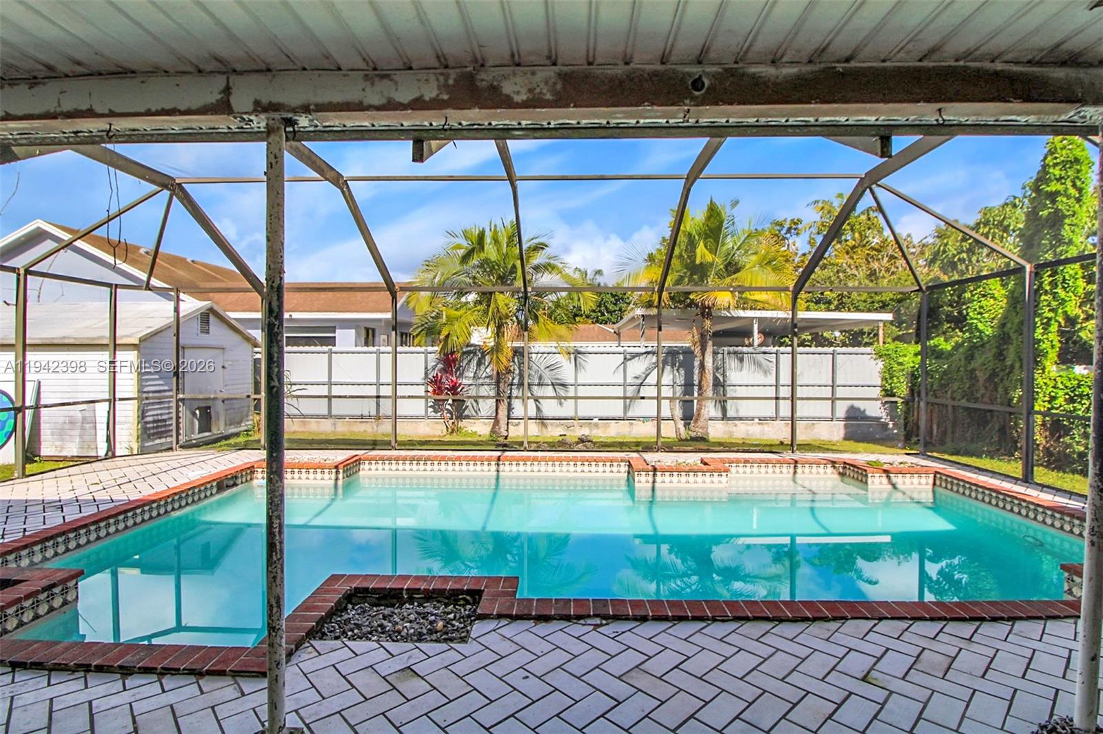 SCHOOL HOUSE SUB - Residential