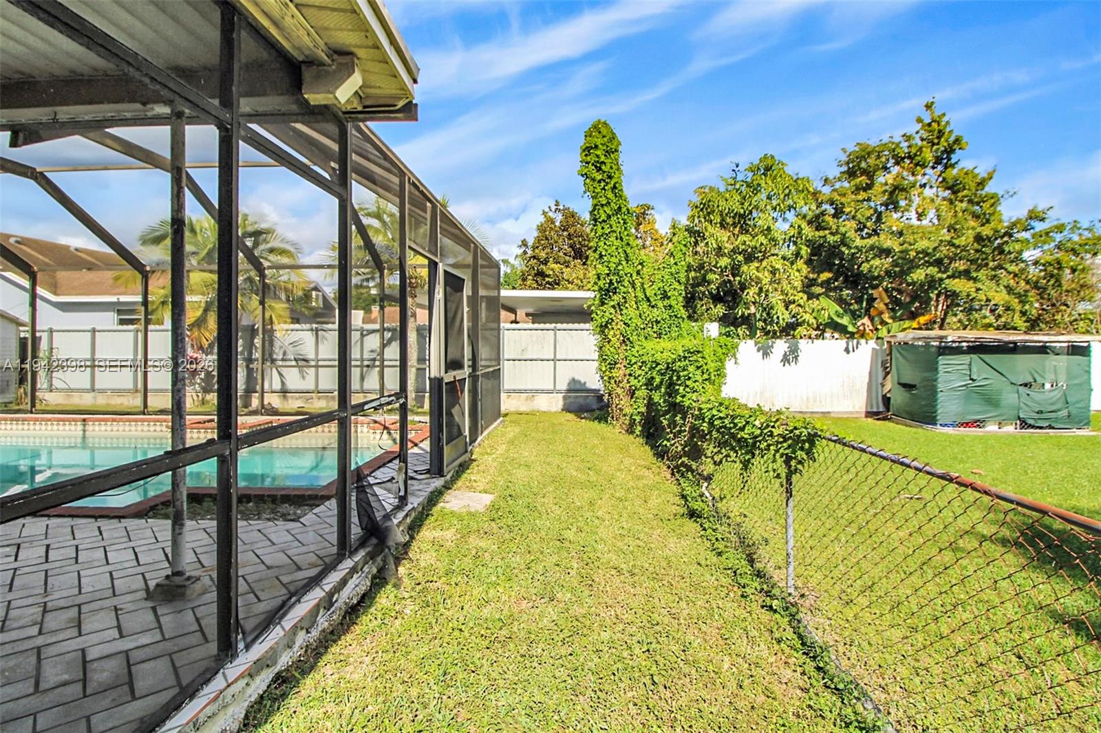 SCHOOL HOUSE SUB - Residential