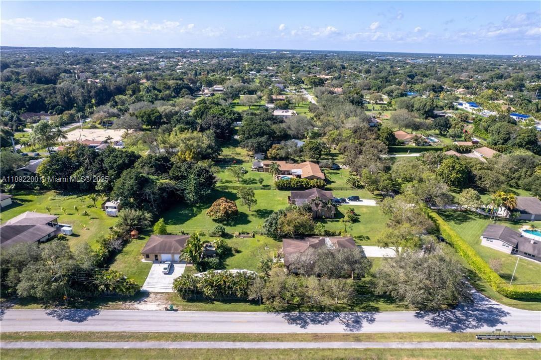 FLA FRUIT LANDS CO - Residential Lease