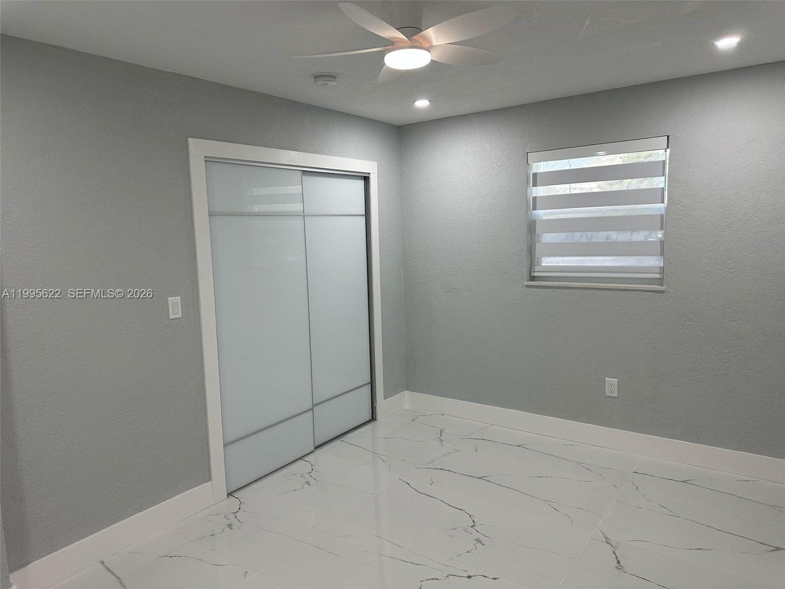 LINCOLN ESTS - Residential Lease