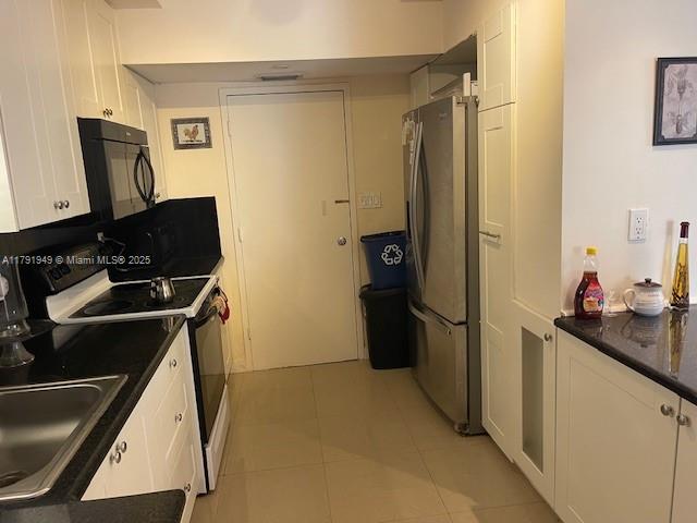 HILLCREST NO 21 CONDO - Residential