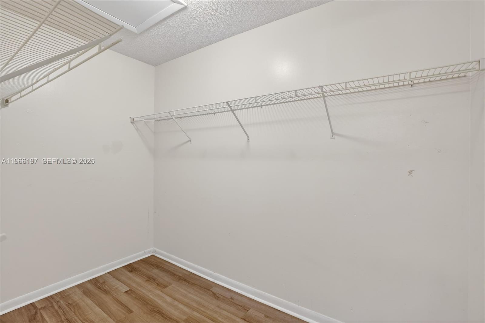 BANYAN TREE FIVE CONDO - Residential