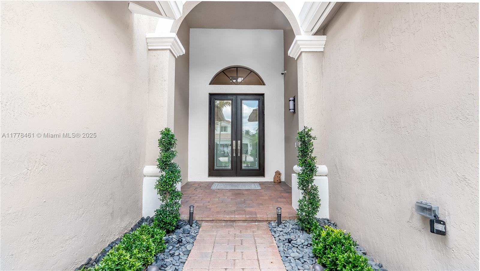 2269 Quail Roost Dr