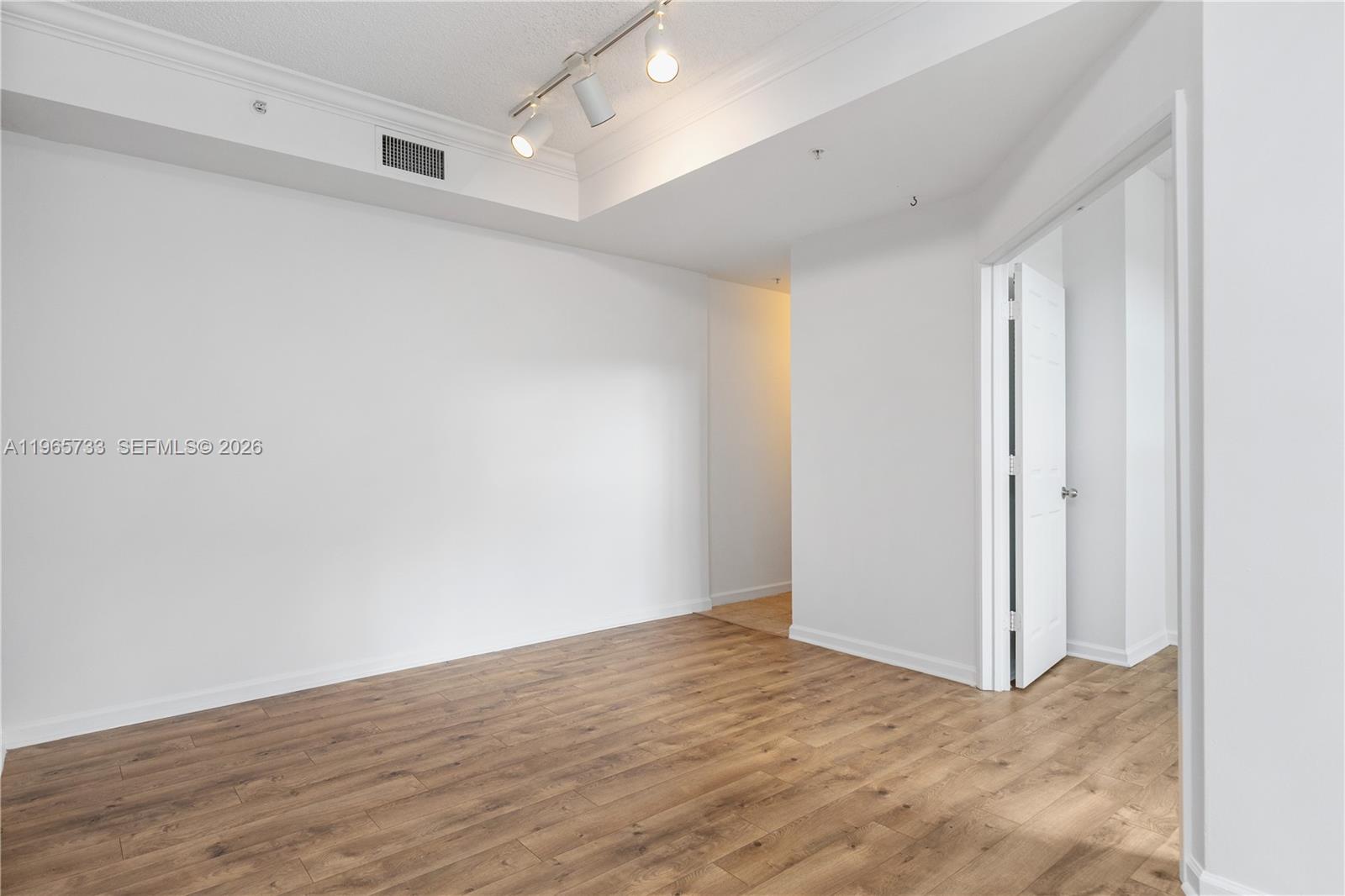 REGENT PARK CONDO - Residential