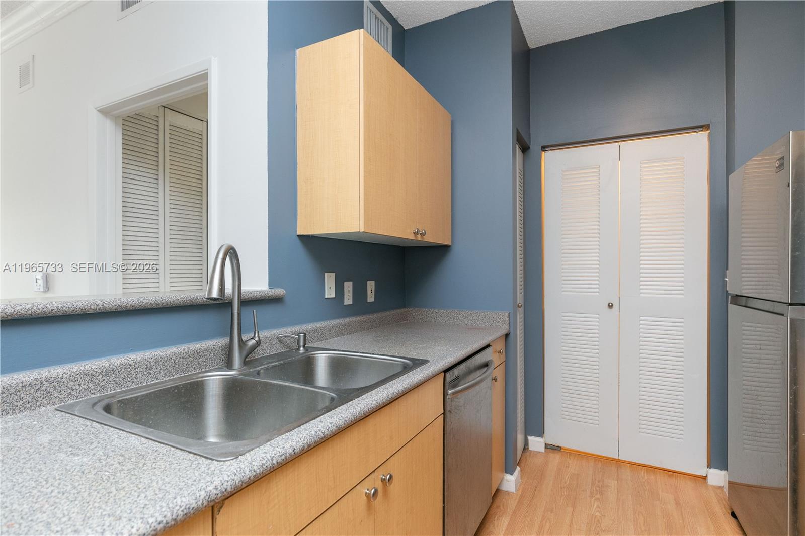 REGENT PARK CONDO - Residential