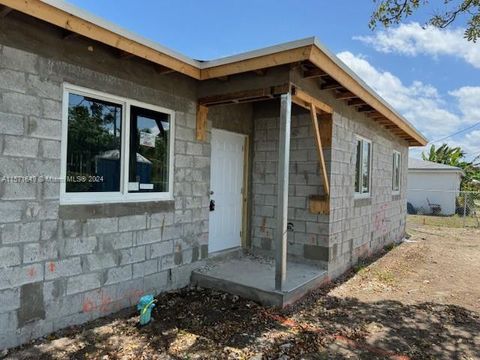 605 SW 11th Ave, Homestead, FL 33030 - #: A11571649