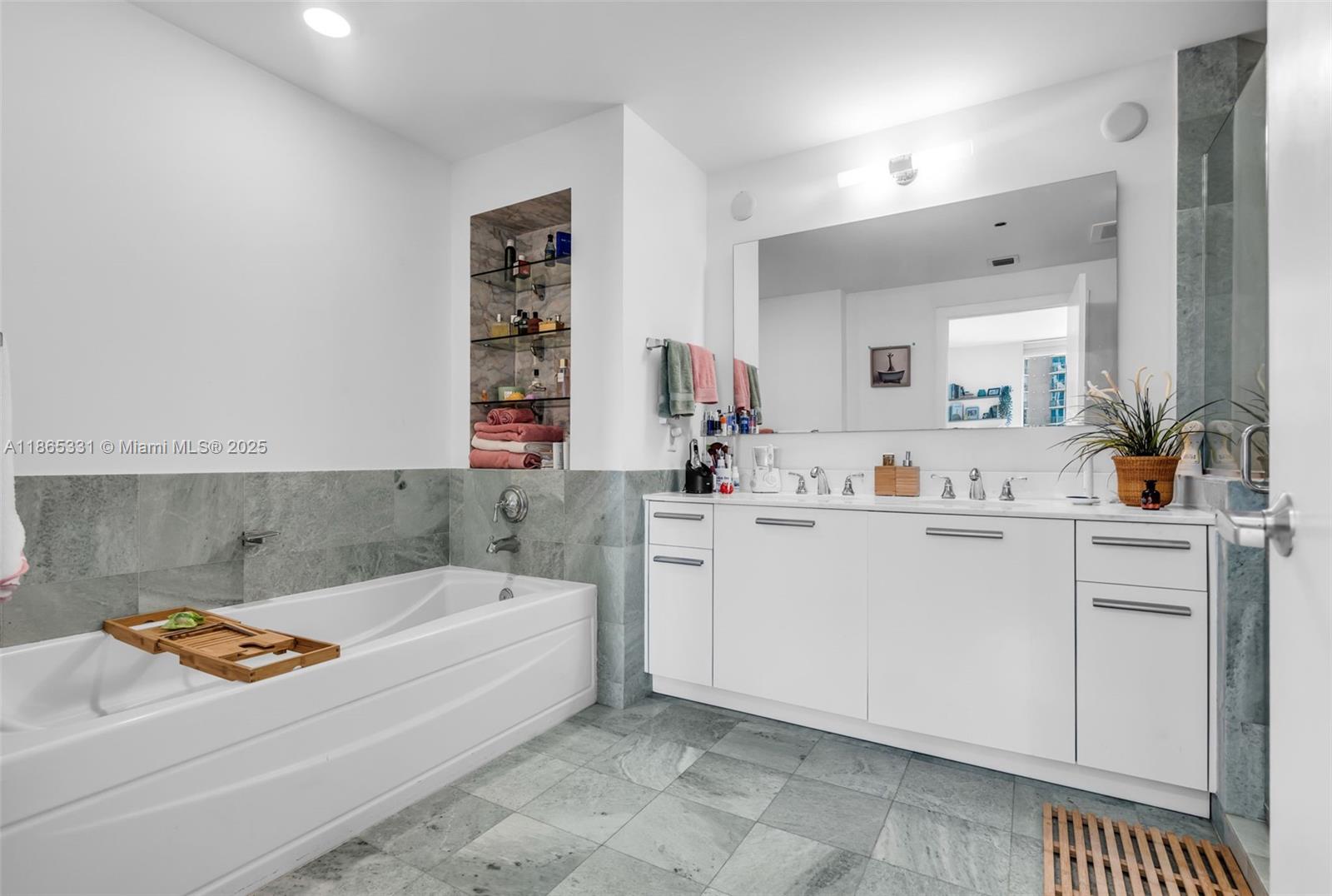 1060 BRICKELL CONDO - Residential