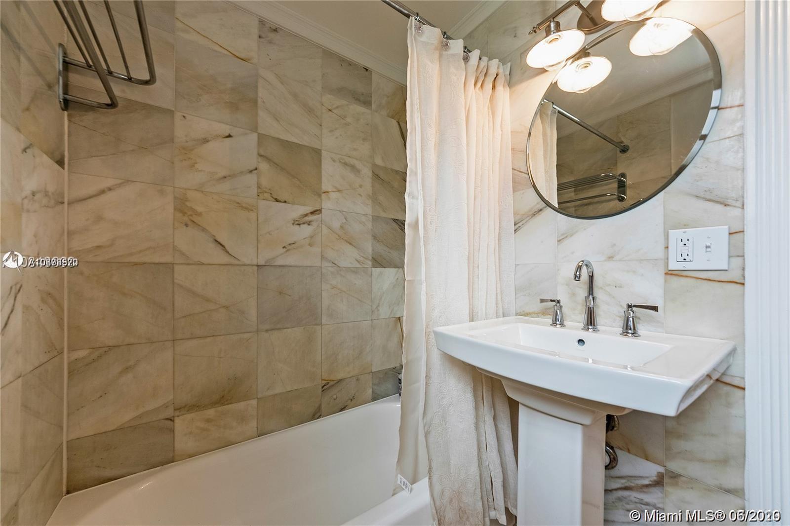 SOUTH BEACH RESIDENCES CO - Residential Lease