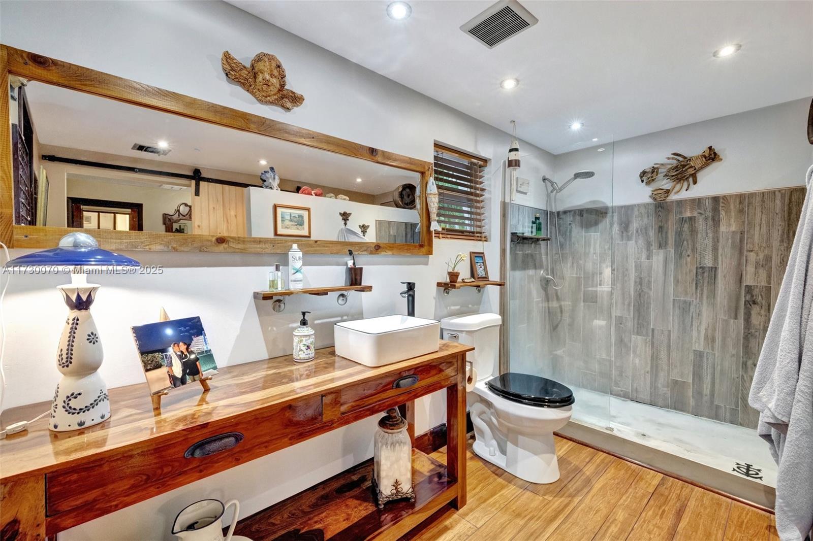 OAKLAND PARK - Residential