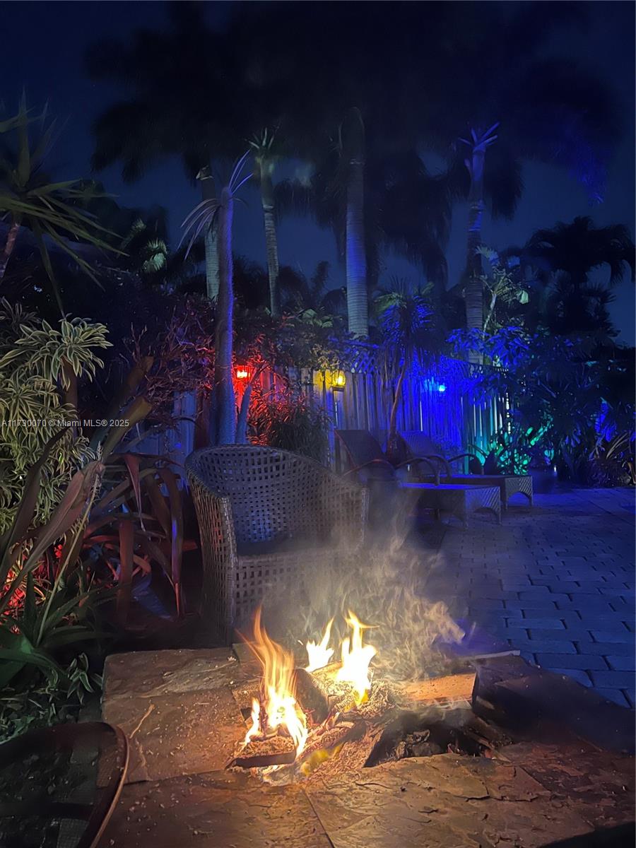 OAKLAND PARK - Residential