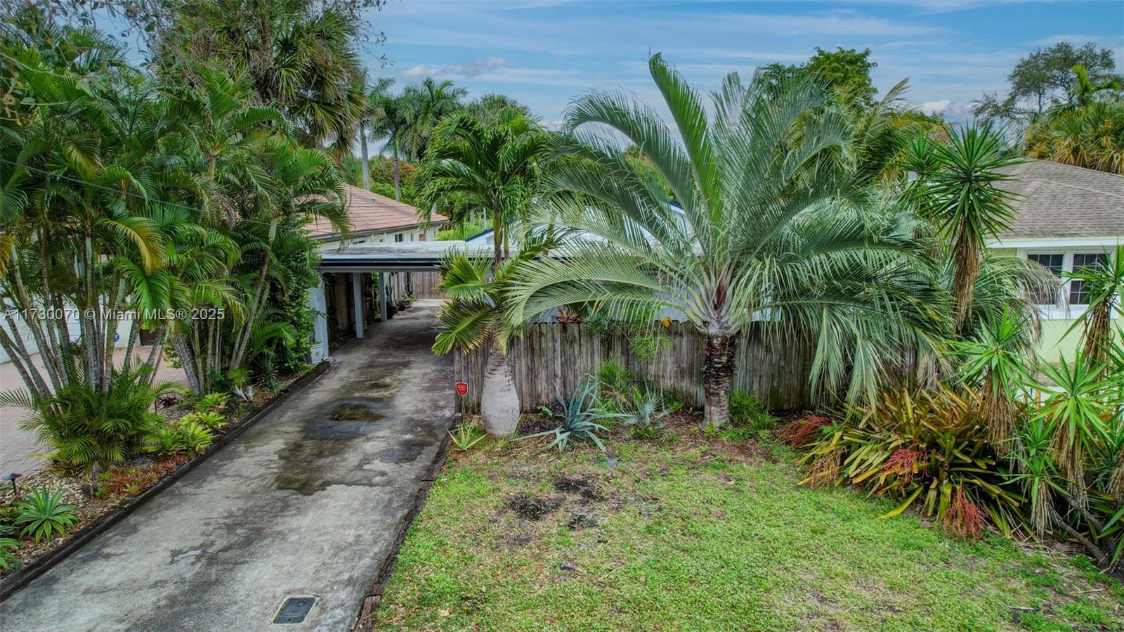 OAKLAND PARK - Residential