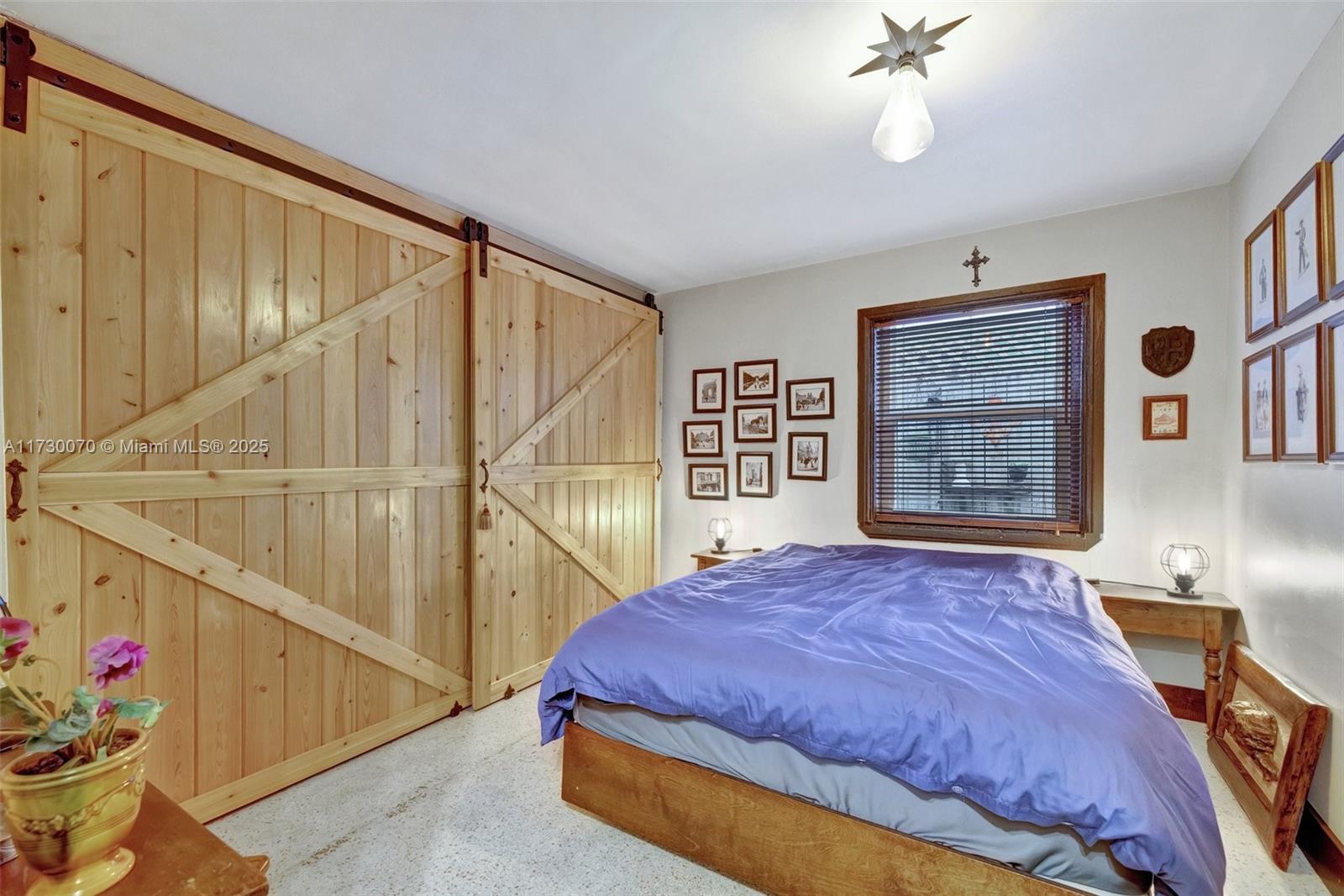 OAKLAND PARK - Residential