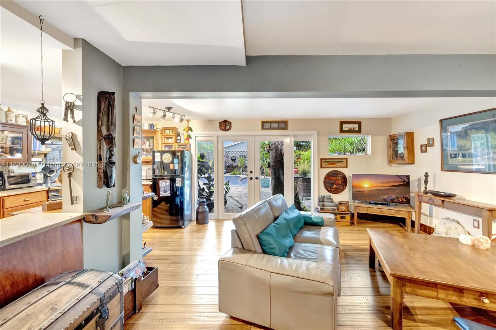 OAKLAND PARK - Residential