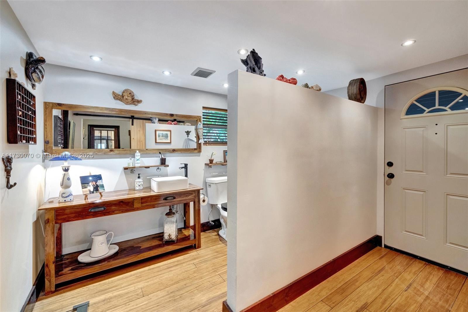 OAKLAND PARK - Residential