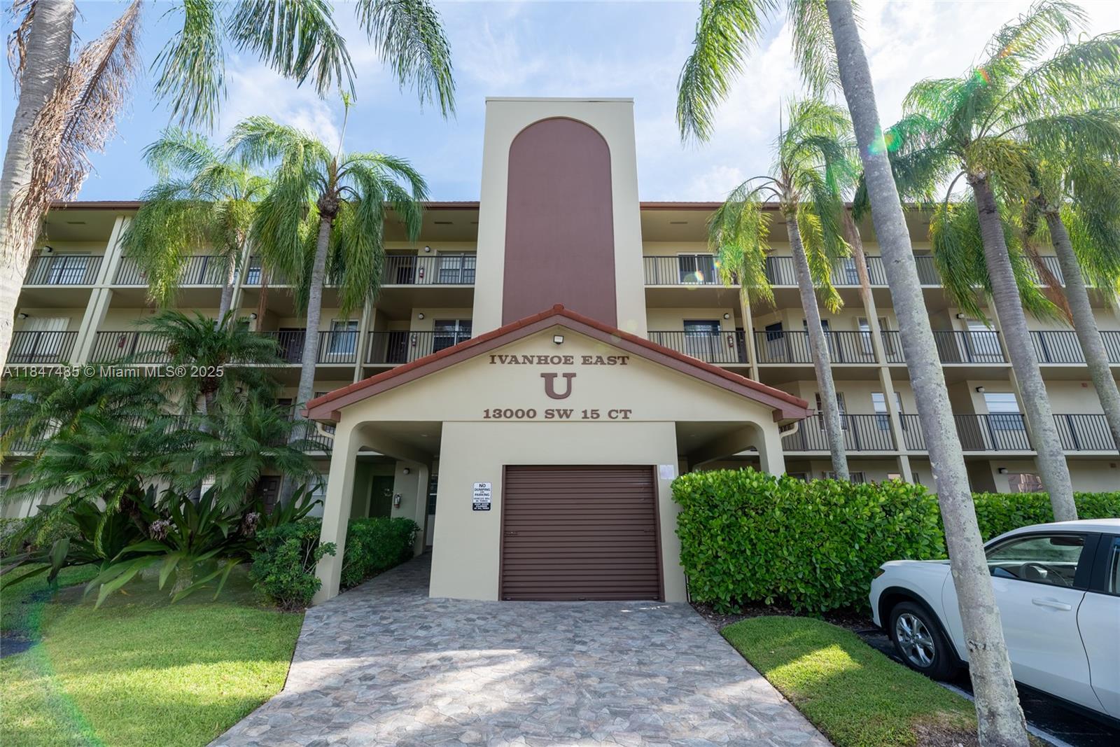 Enjoy a bright, spacious layout featuring an updated kitchen with granite countertops, modern bathrooms, and the convenience of an in-unit washer and dryer. Located in a 55+ resort-style community offering amazing amenities: clubhouse, pools, fitness center, transportation, and more! Close to shopping, dining, and major highways. Don’t miss your chance to live in one of Pembroke Pines’ most desirable communities—schedule your showing today!