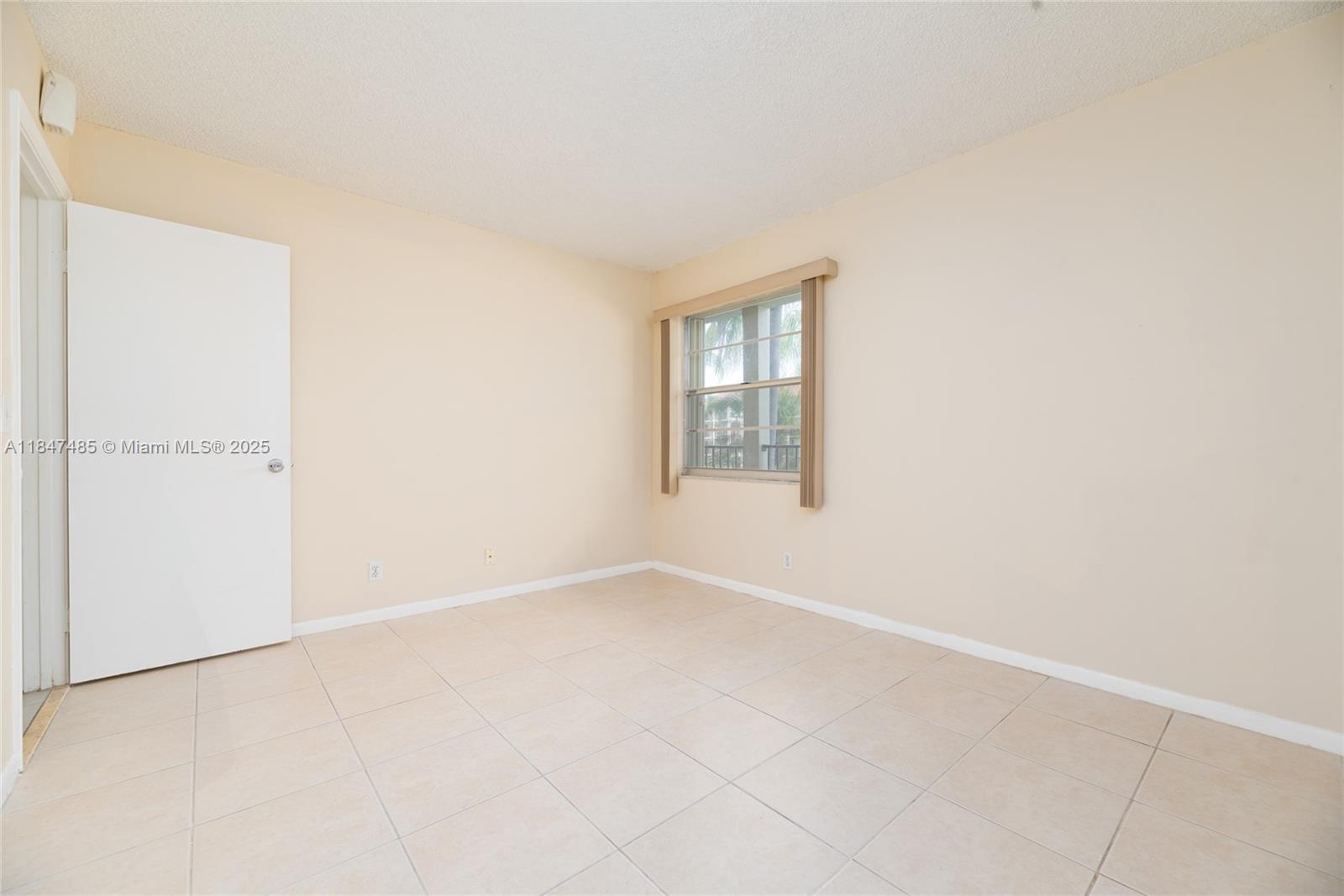 IVANHOE EAST AT CENTURY V - Residential