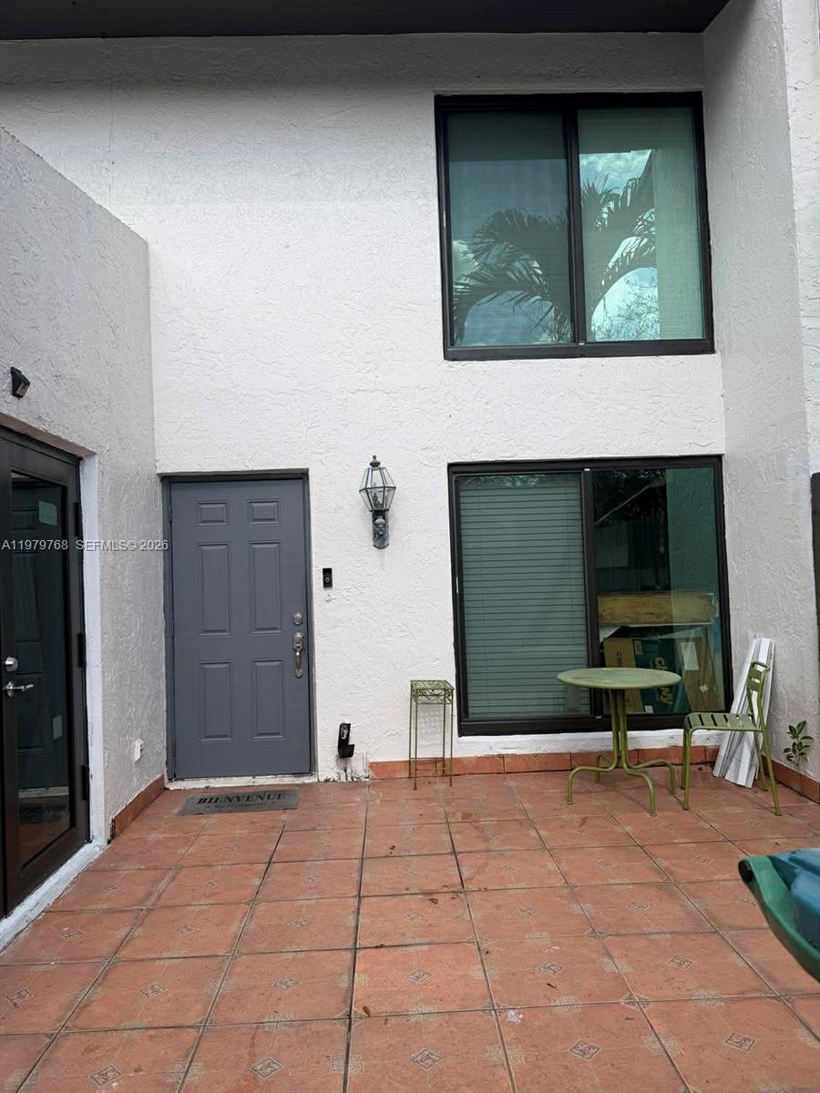 SNAPPER CREEK TOWNHOUSE S - Residential