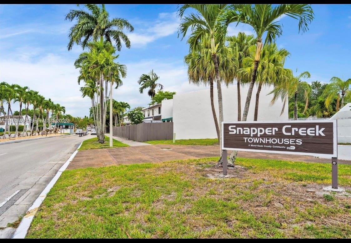 SNAPPER CREEK TOWNHOUSE S - Residential