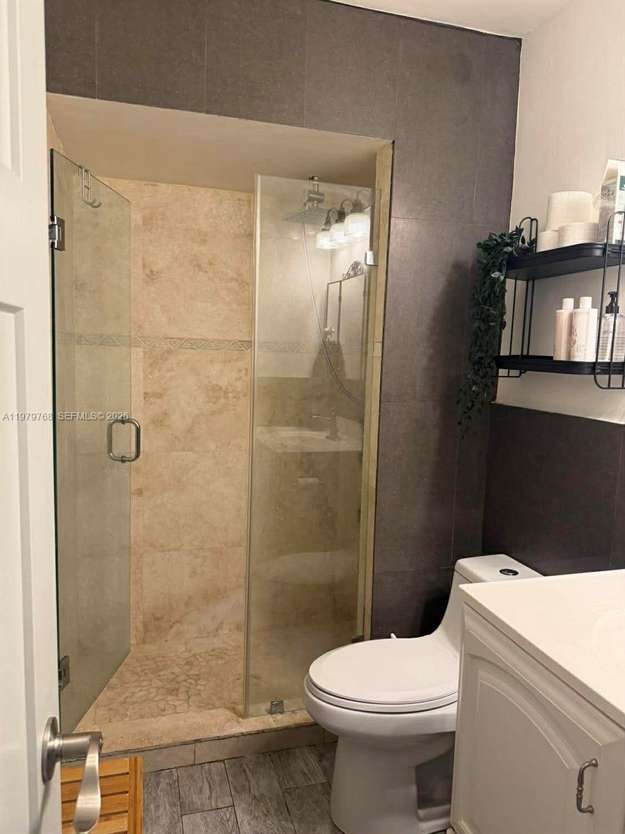 SNAPPER CREEK TOWNHOUSE S - Residential