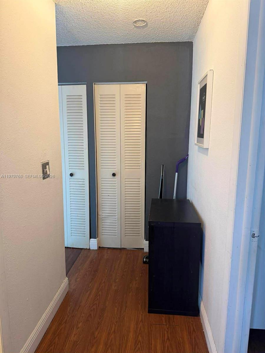 SNAPPER CREEK TOWNHOUSE S - Residential