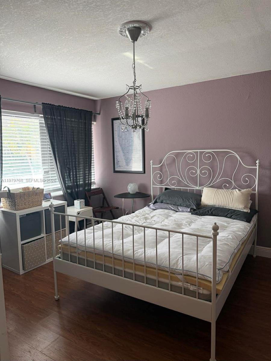 SNAPPER CREEK TOWNHOUSE S - Residential