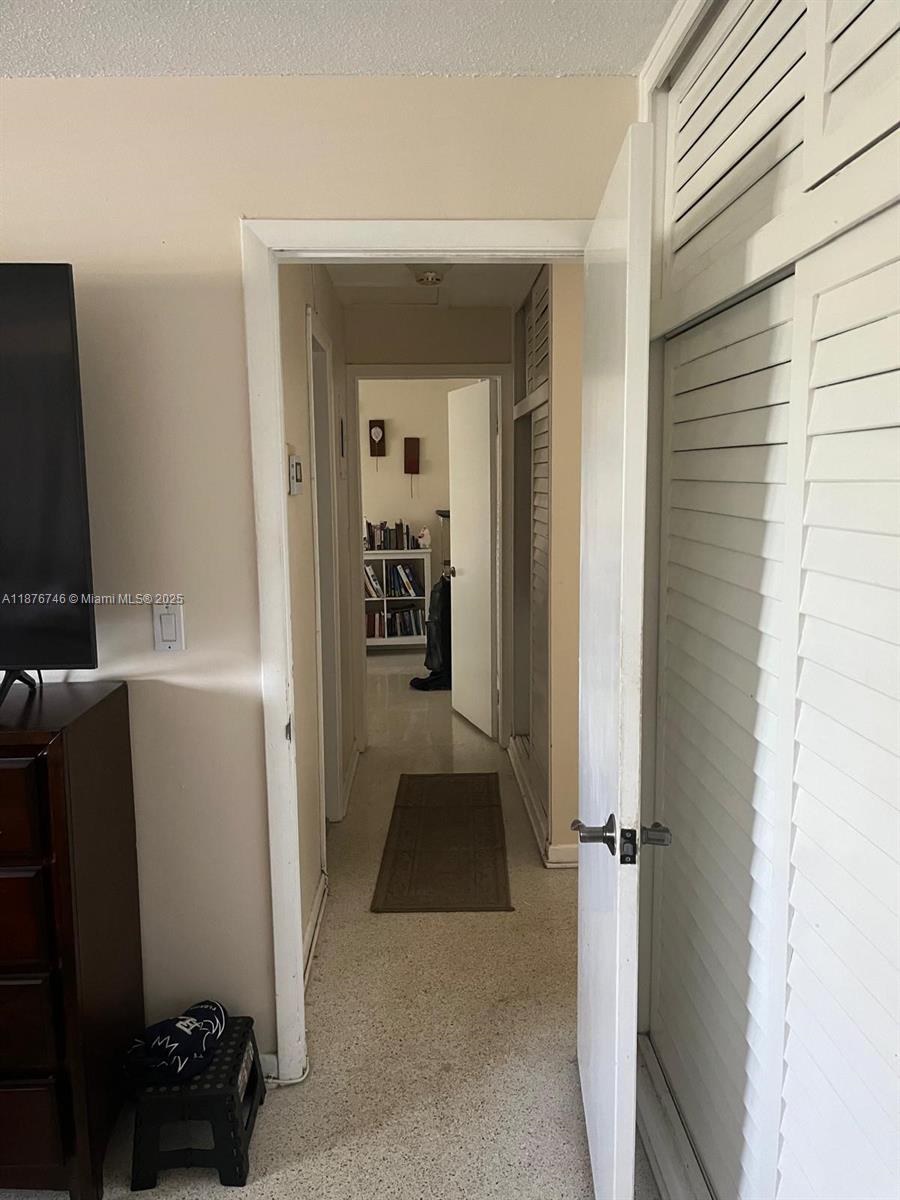 RIVER HOUSE GARDENS CONDO - Residential