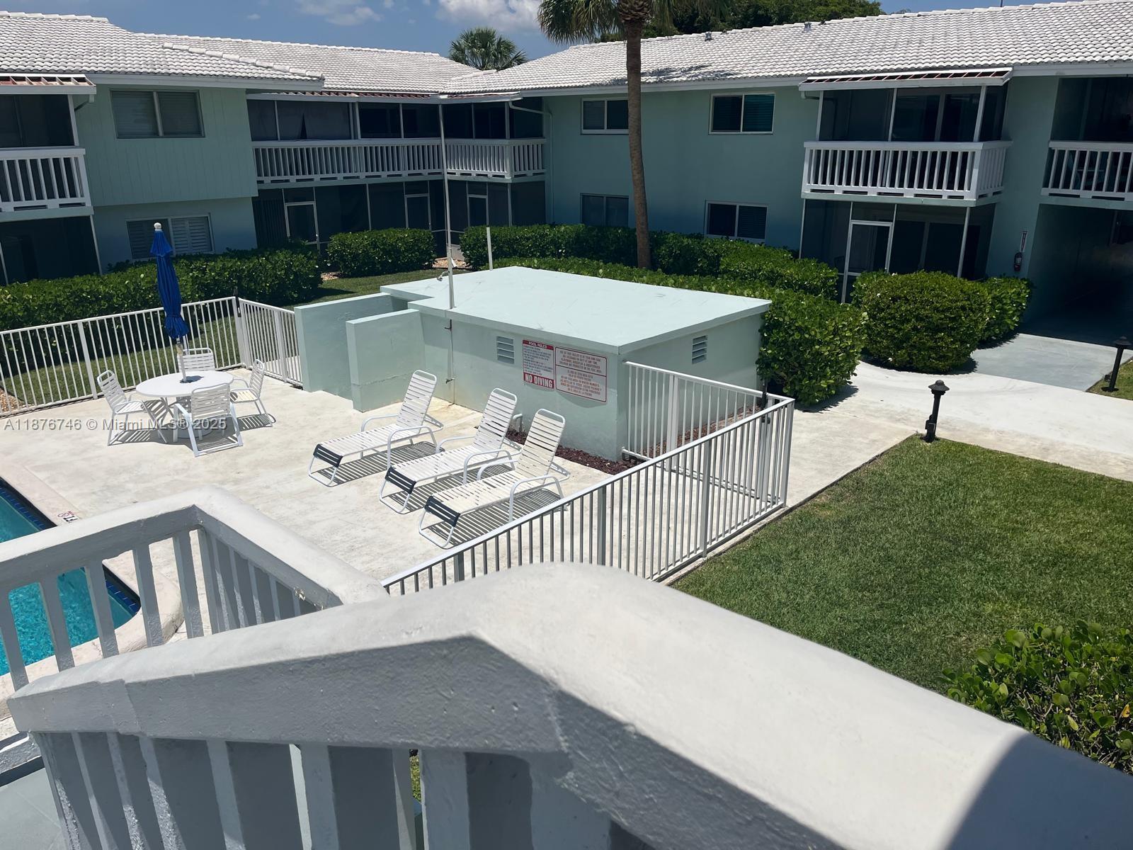 RIVER HOUSE GARDENS CONDO - Residential