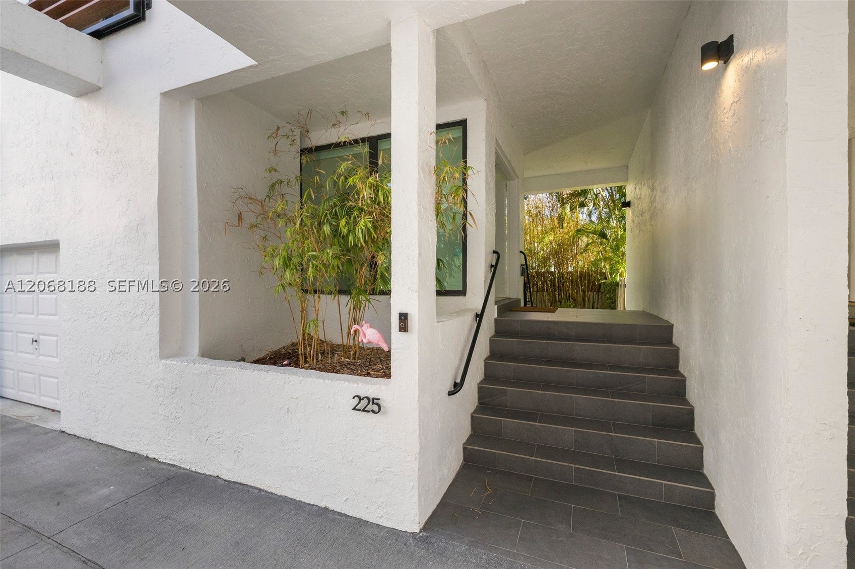 225 E Enid Dr 44