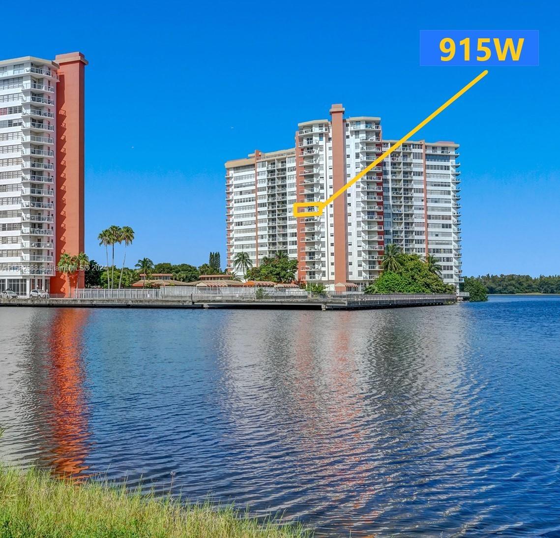 1301 Ne Miami Gardens Dr 915W, Miami, Broward County, Florida - 2 Bedrooms  
2 Bathrooms - 