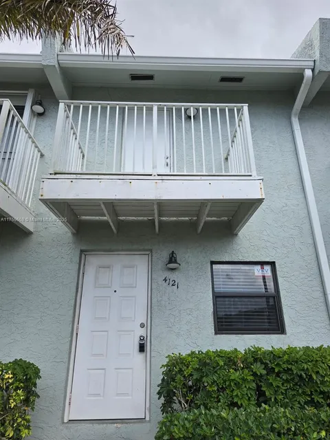 MLS: A11759608