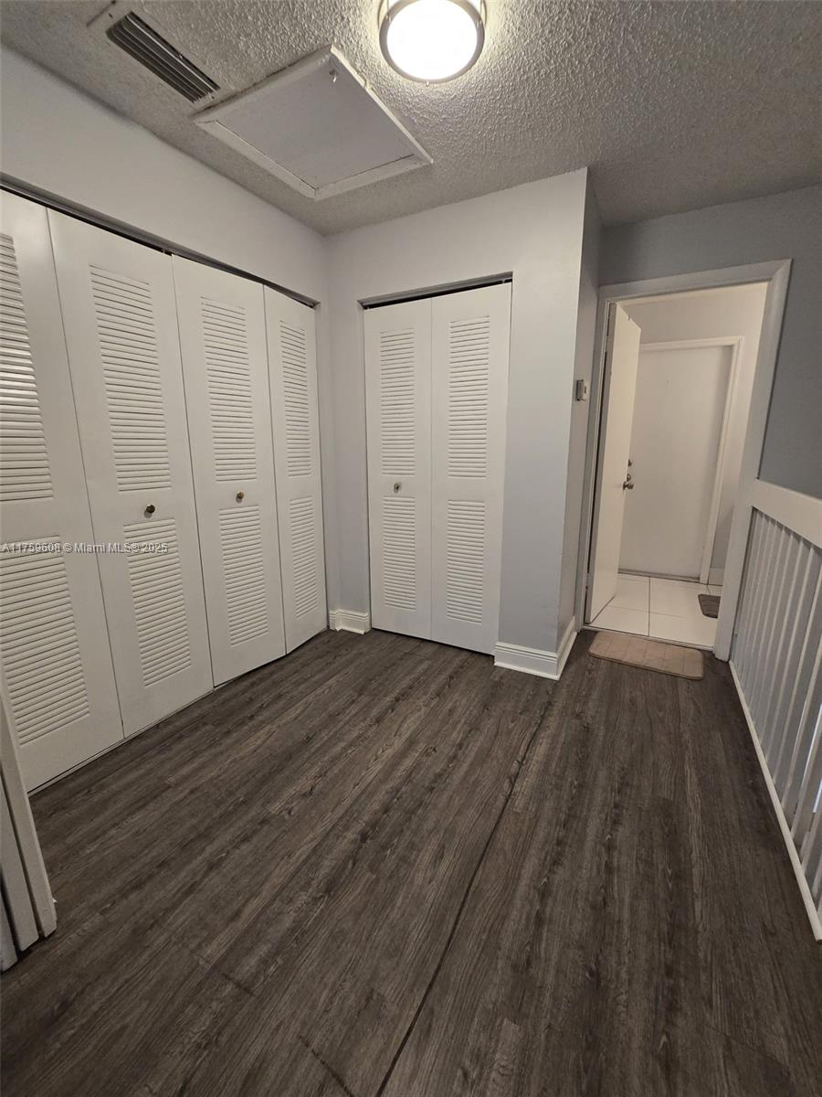 VENETIAN ISLES 3RD SEC - Residential