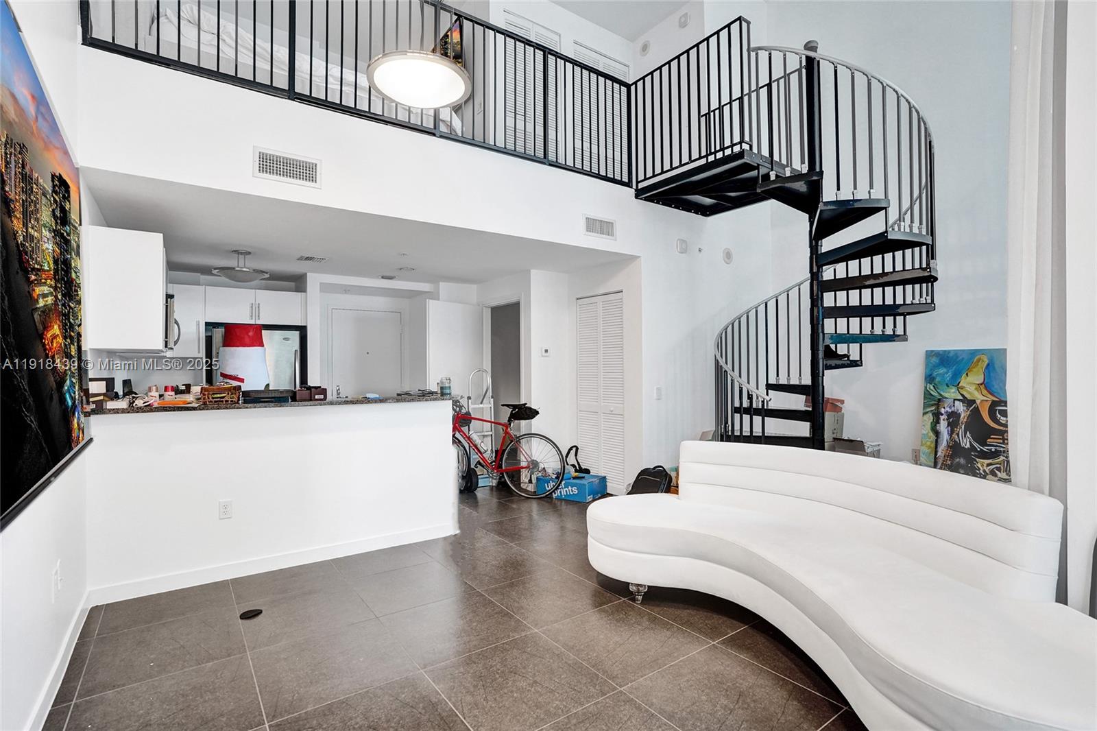 300 S Biscayne Blvd L-1206