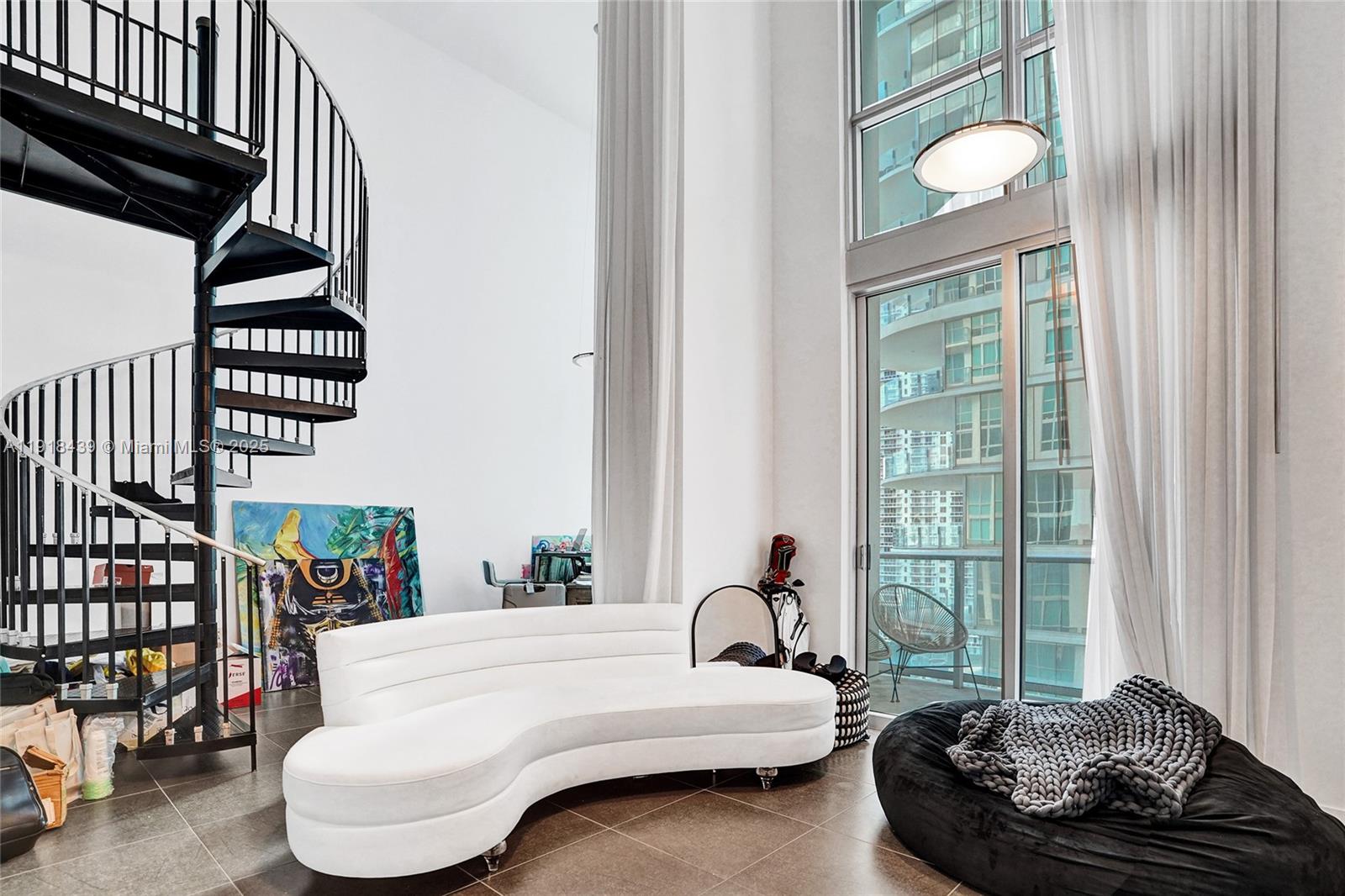 300 S Biscayne Blvd L-1206