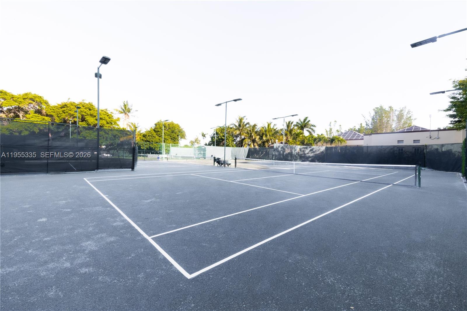 TOWERS OF QUAYSIDE CONDO - Residential