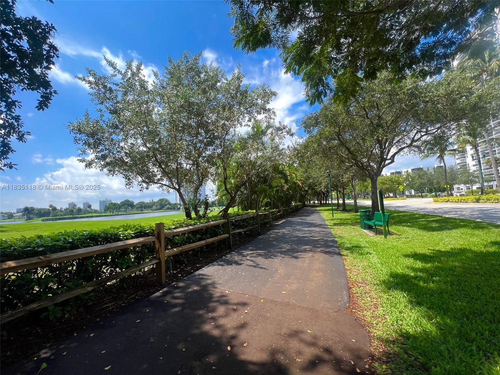 MYSTIC POINTE TOWER 500 C - Residential