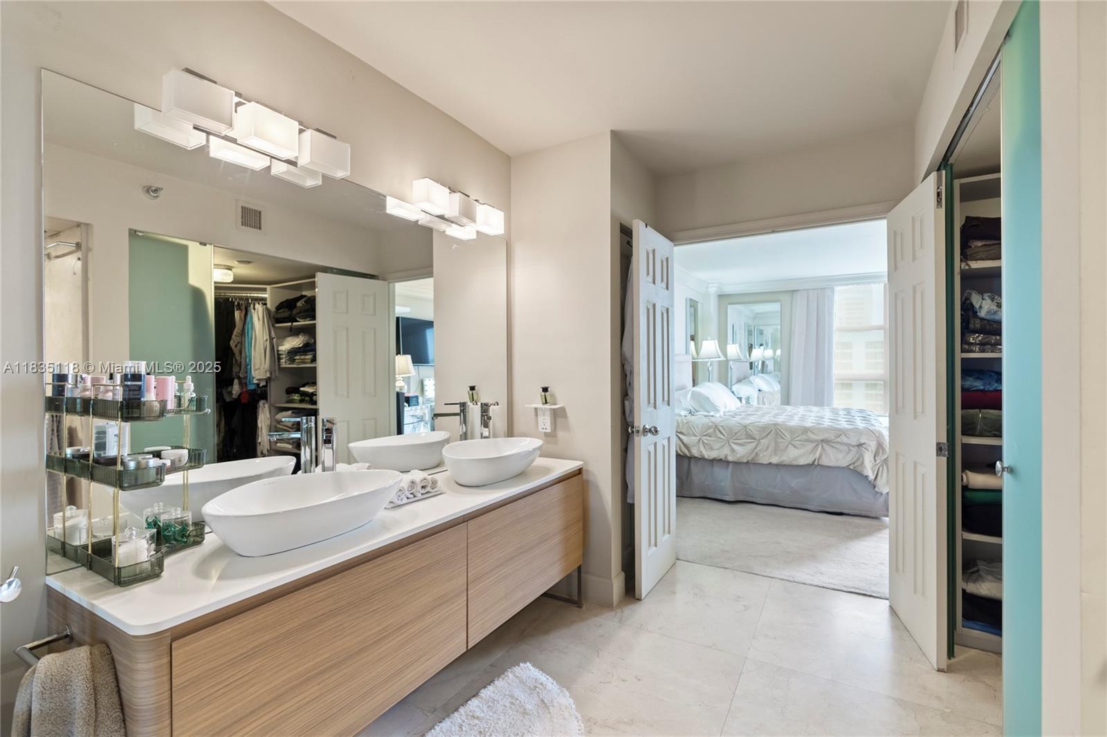 MYSTIC POINTE TOWER 500 C - Residential