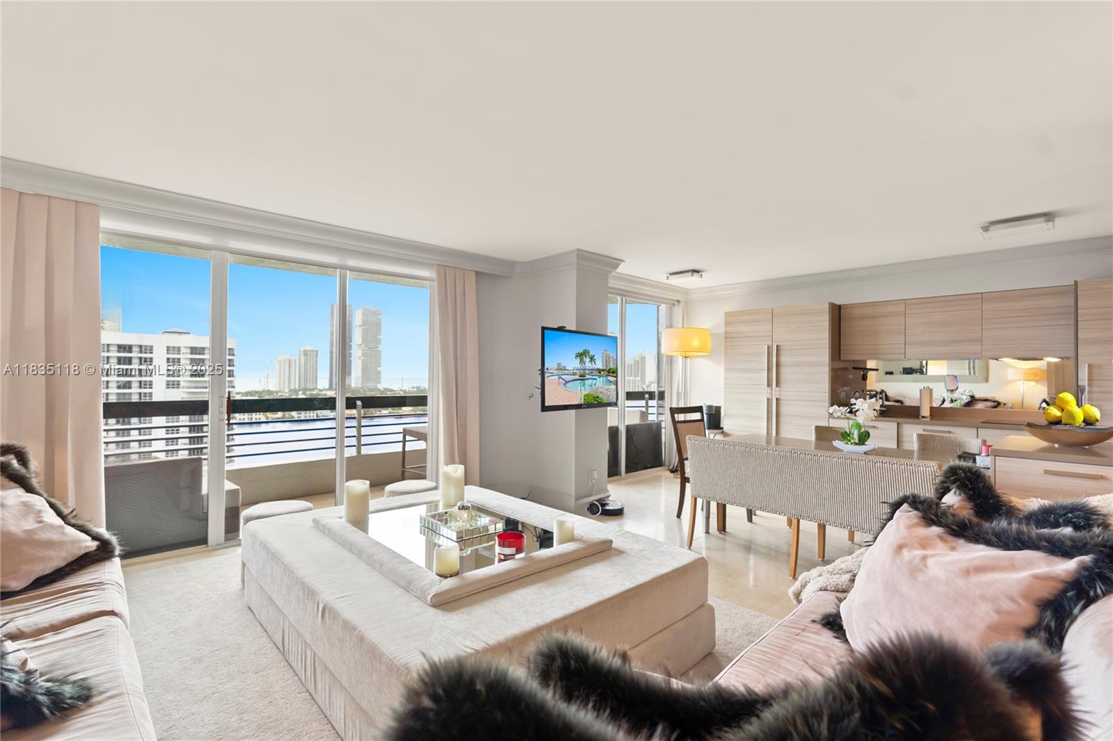 MYSTIC POINTE TOWER 500 C - Residential